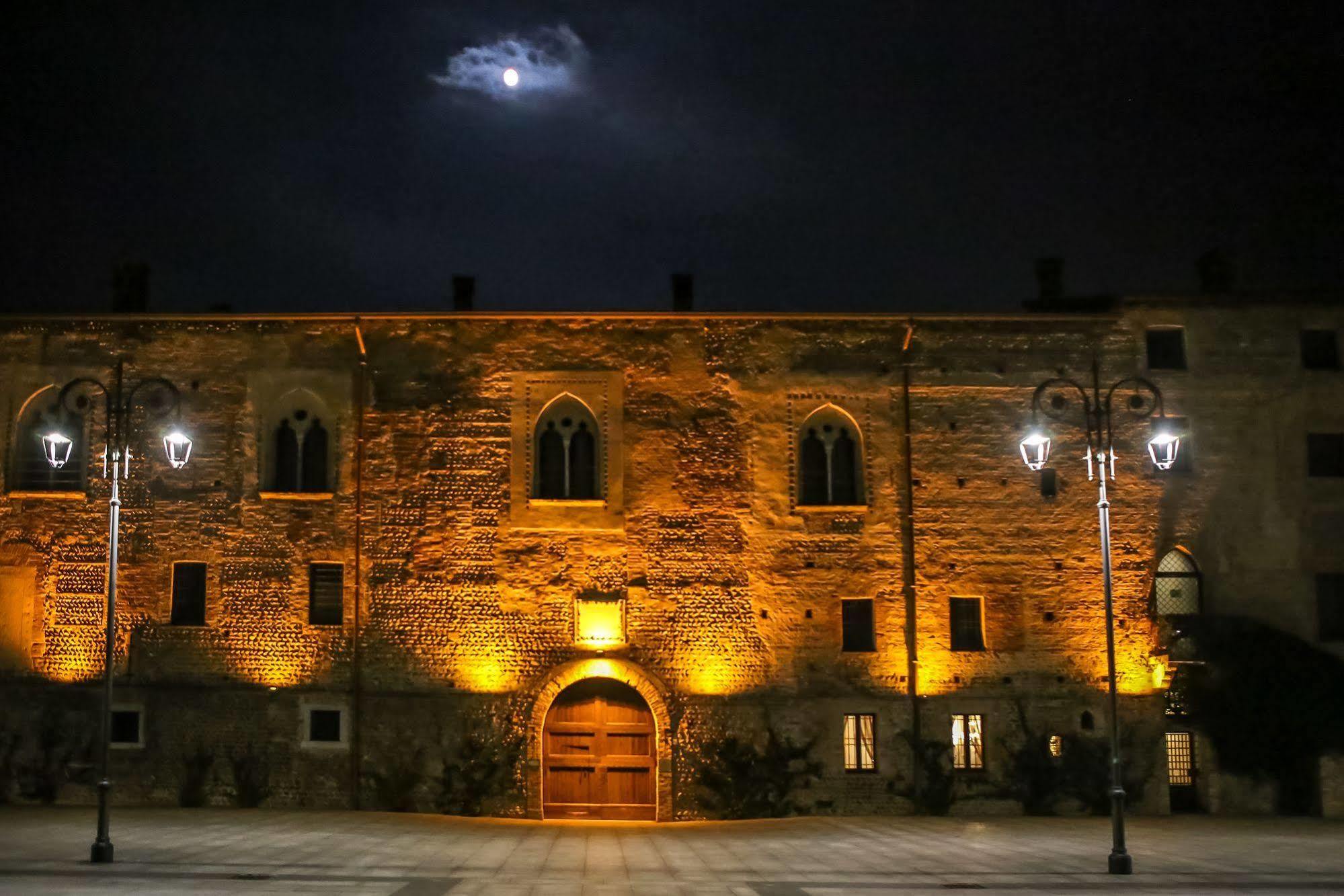 Hotel Castello Visconteo 4*