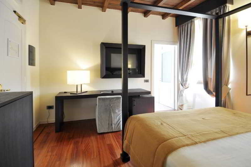 Castello Visconteo Hotel 4*